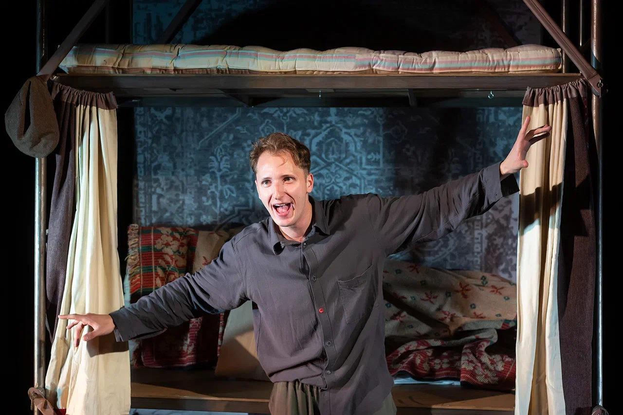 

Билеты на Рассказы (Театр на Литейном)