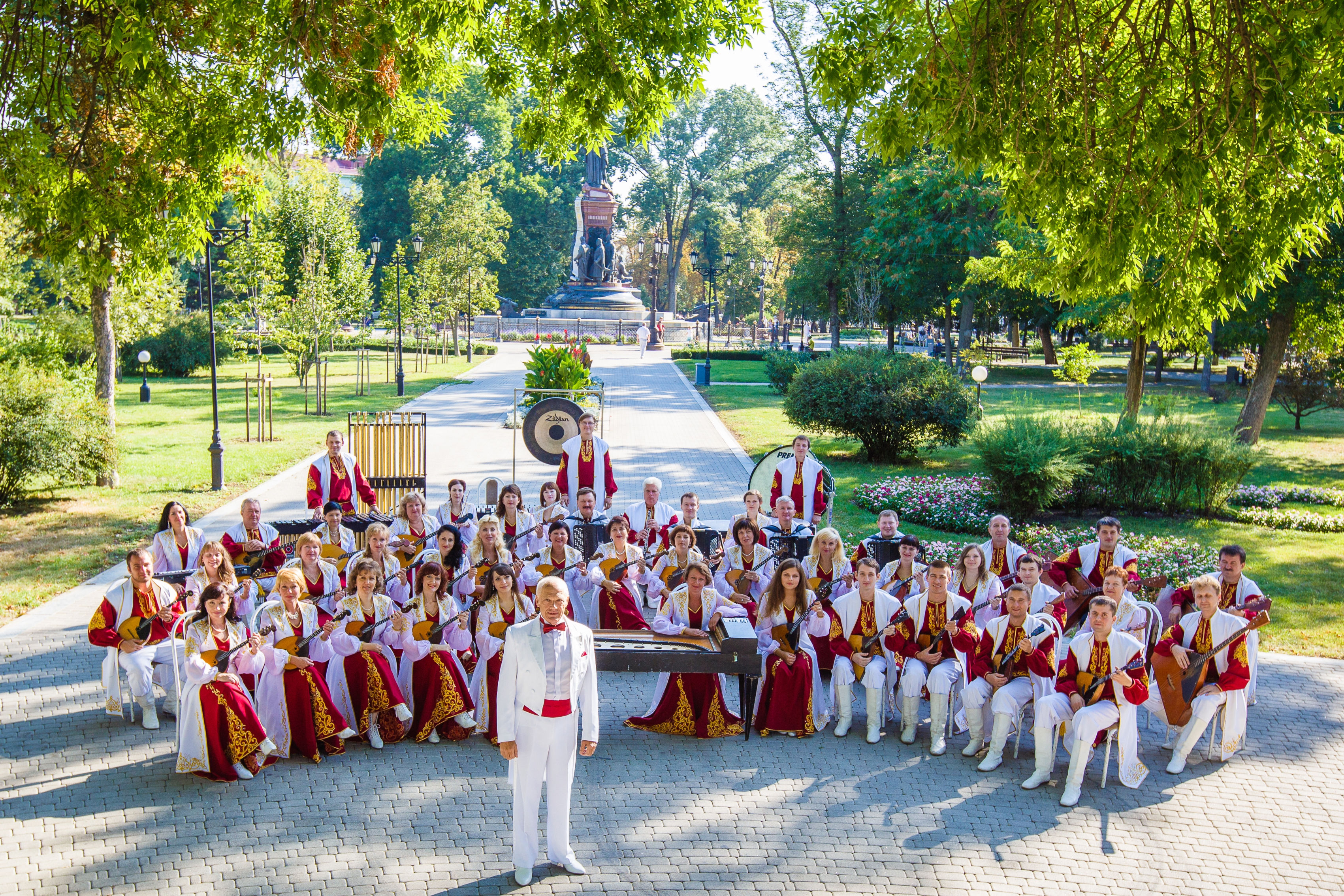 Афиша: Виртуозы Кубани. Несокрушимая и легендарная в Краснодаре 9 мая 2026