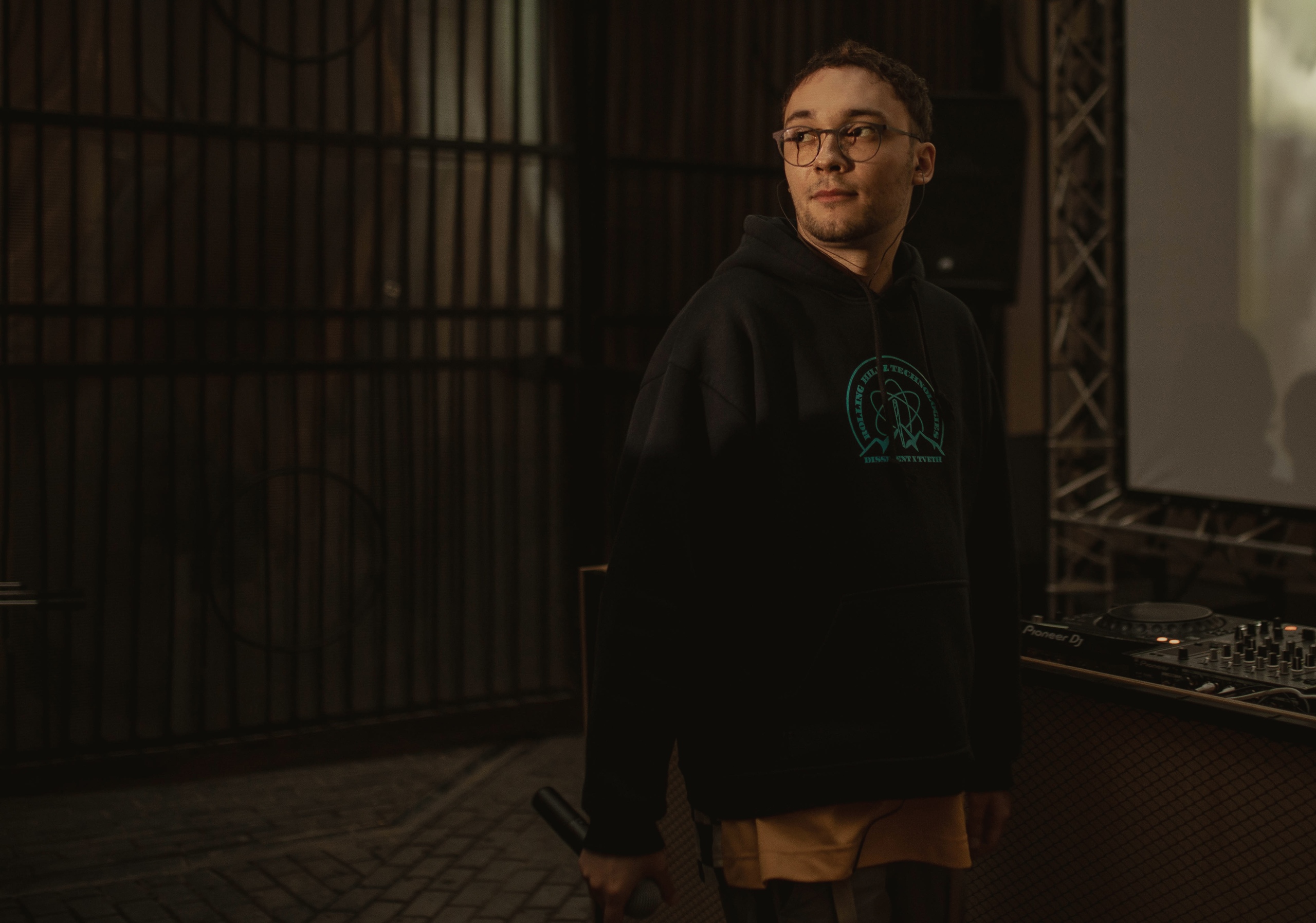 

Билеты на Basic Boy (Оригинал)