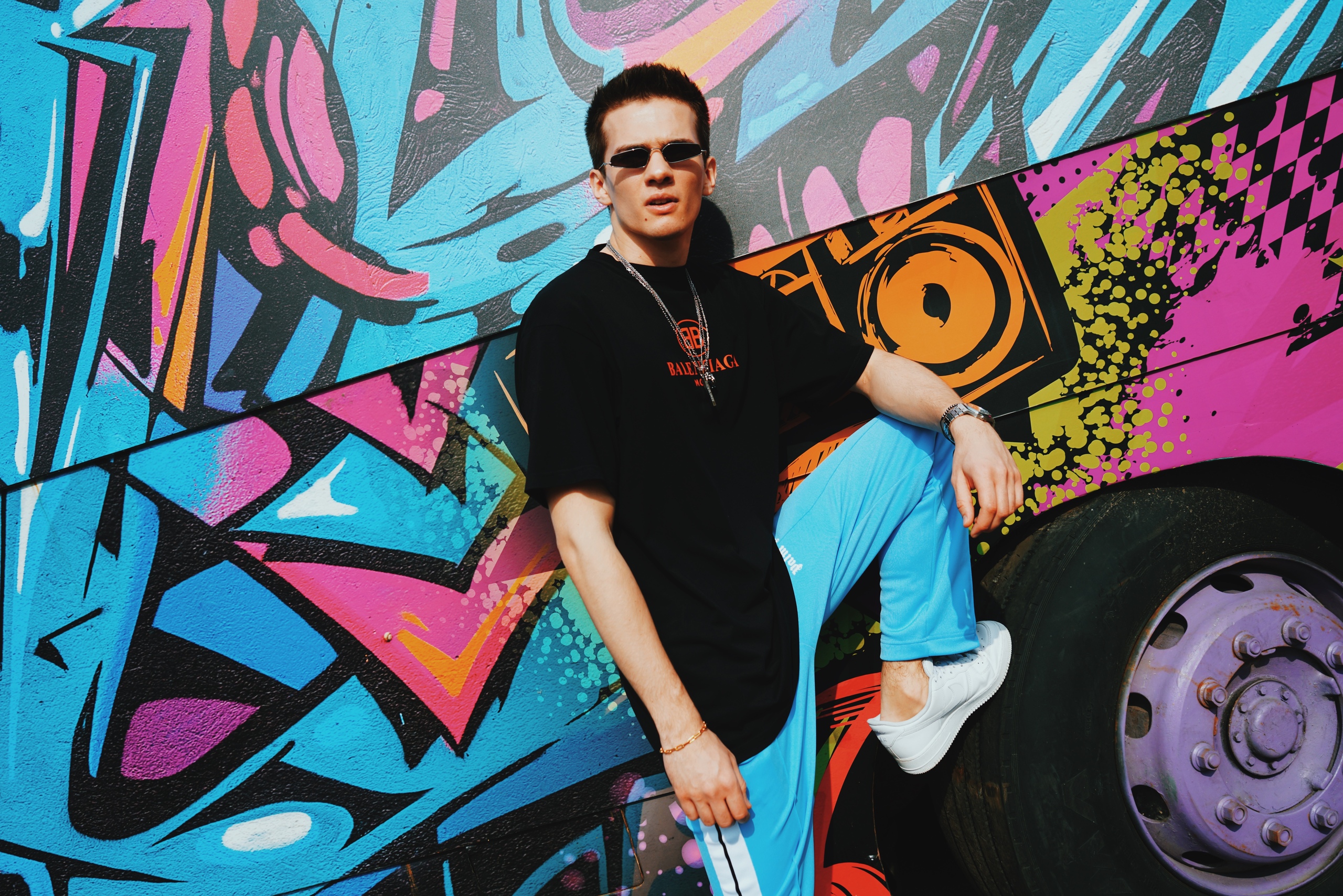 

Билеты на Kolunov (16 Тонн)