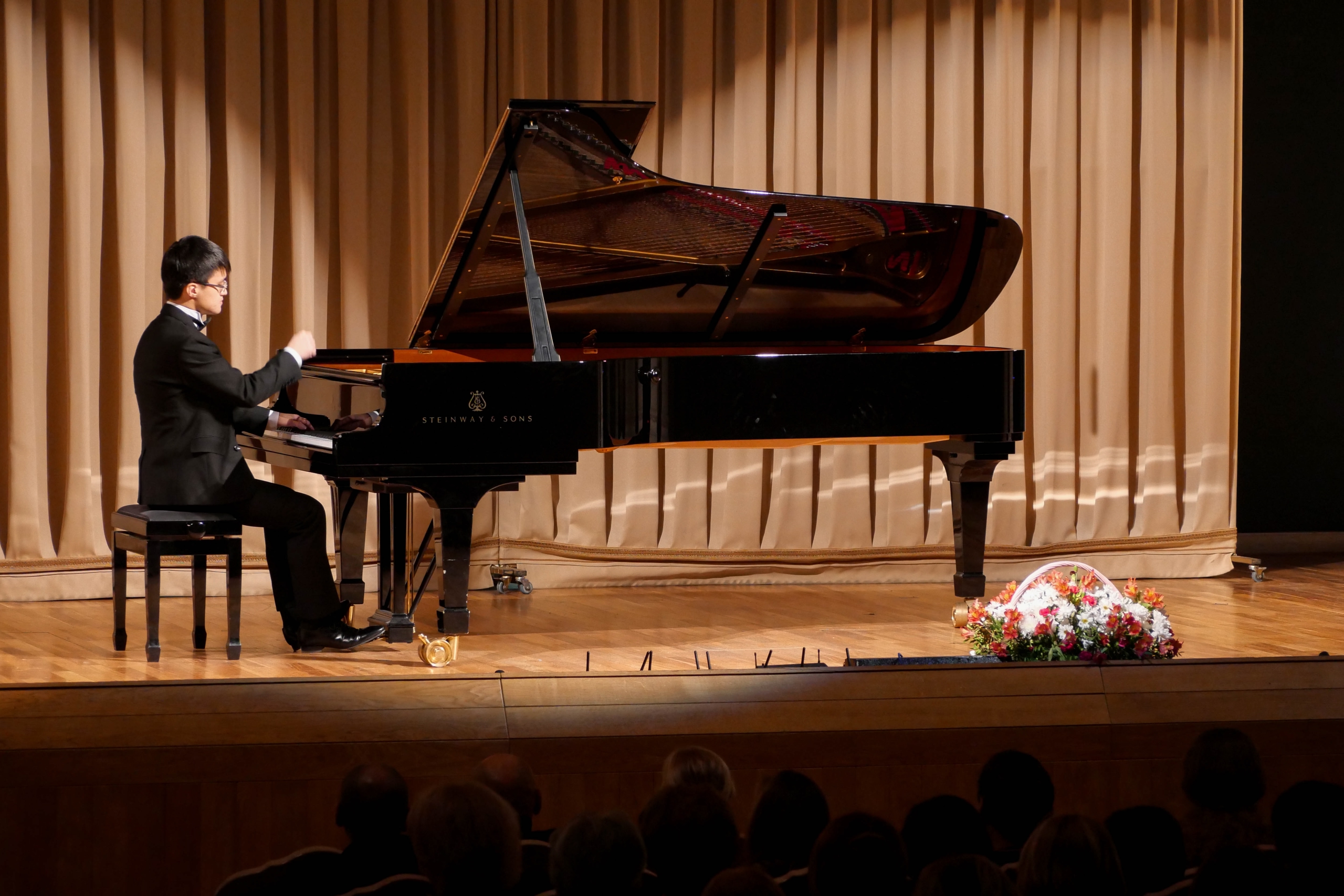 

Билеты на Диалоги великих (Филармония)