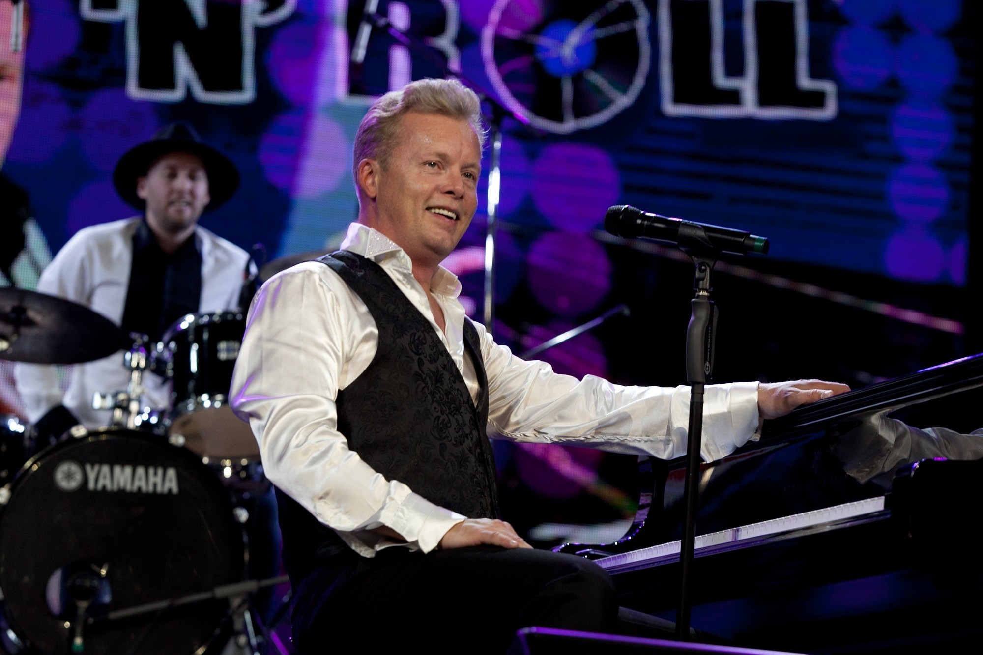 

Билеты на Денис Мажуков. Трибьют Рею Чарлзу (Академ джаз клуб на Мясницкой)