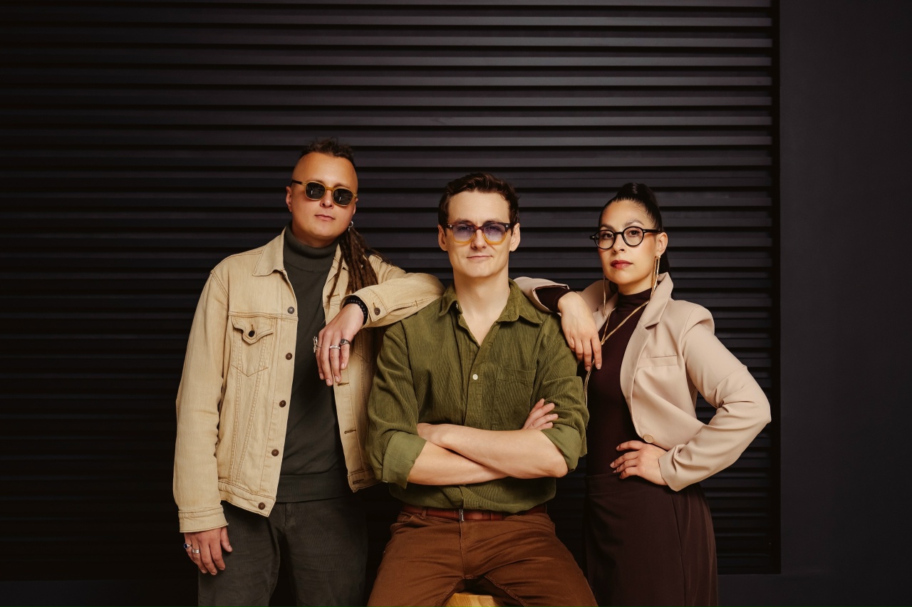 

Билеты на Cozy Ghost Trio и оркестр «Модерн» (ДКЖ)