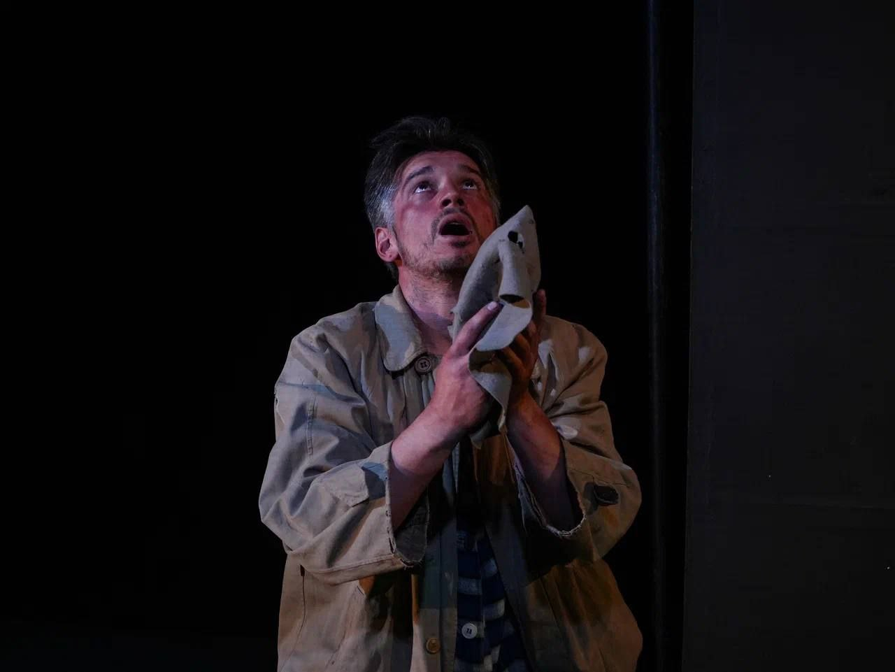 

Билеты на На слом (Театр на набережной)