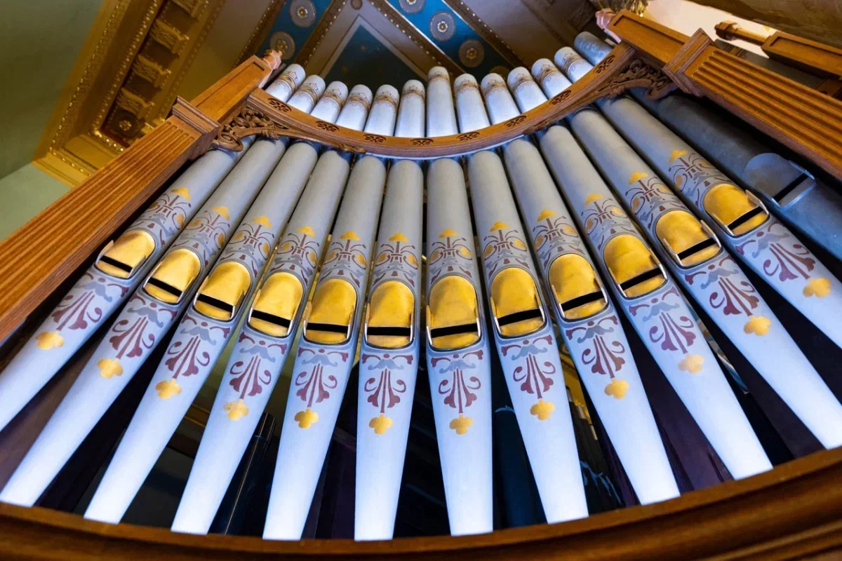 

Билеты на Сказки английского органа (Концертный зал на Английской набережной)