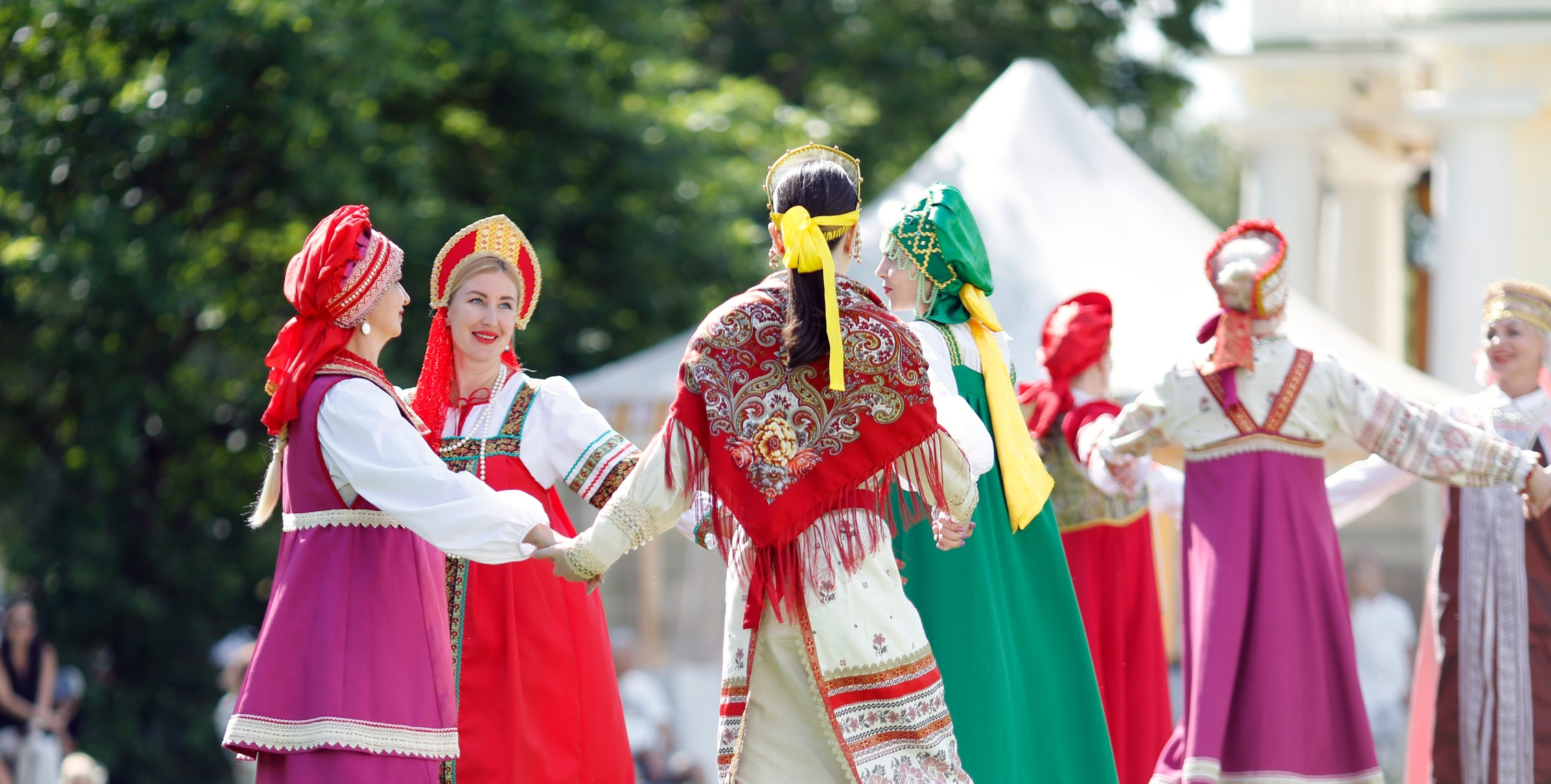 Модные показы в усадьбе