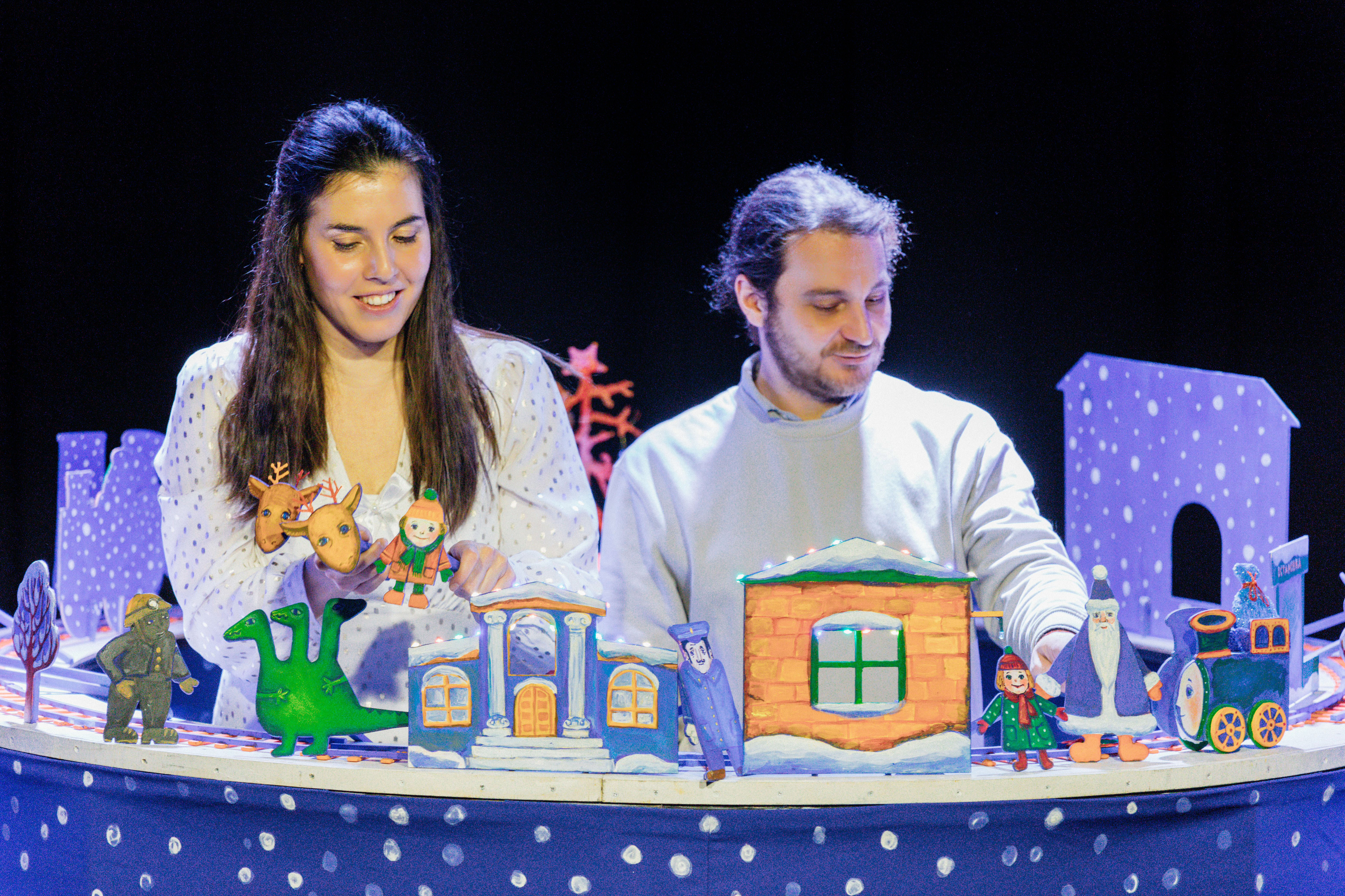 

Билеты на Паровоз и Дед Мороз (МАСТ)