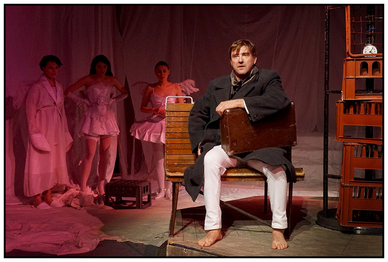 

Билеты на Беги, Веничка, беги! (Манекен)