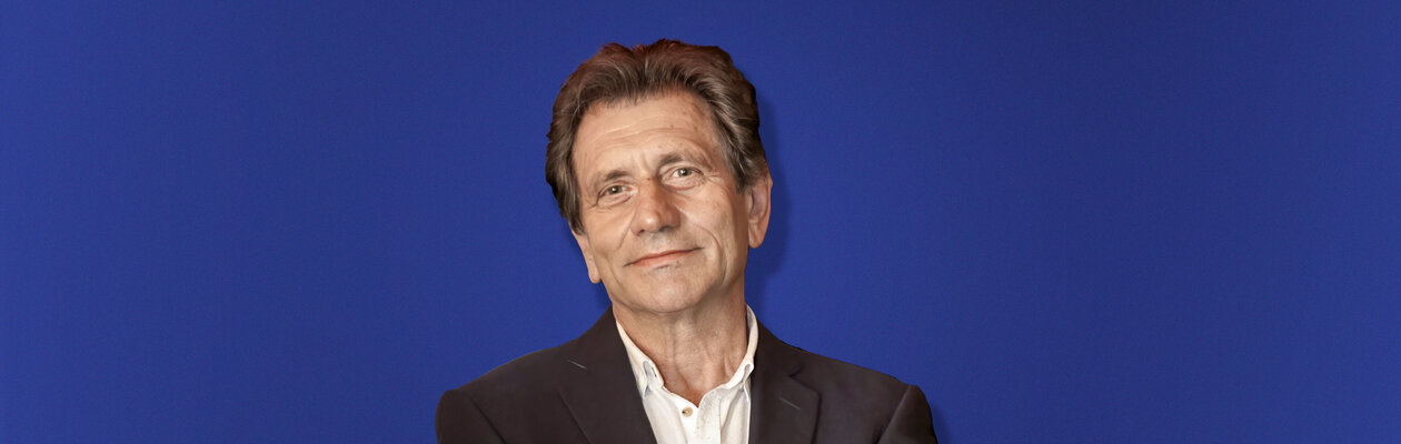 Дом из стихов. Евгений Князев