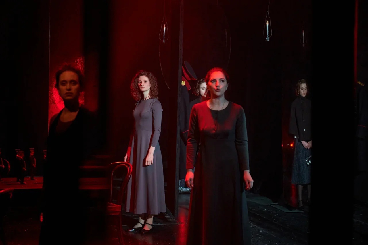 

Билеты на Три сестры. Игра в солдатики (Мастерская)