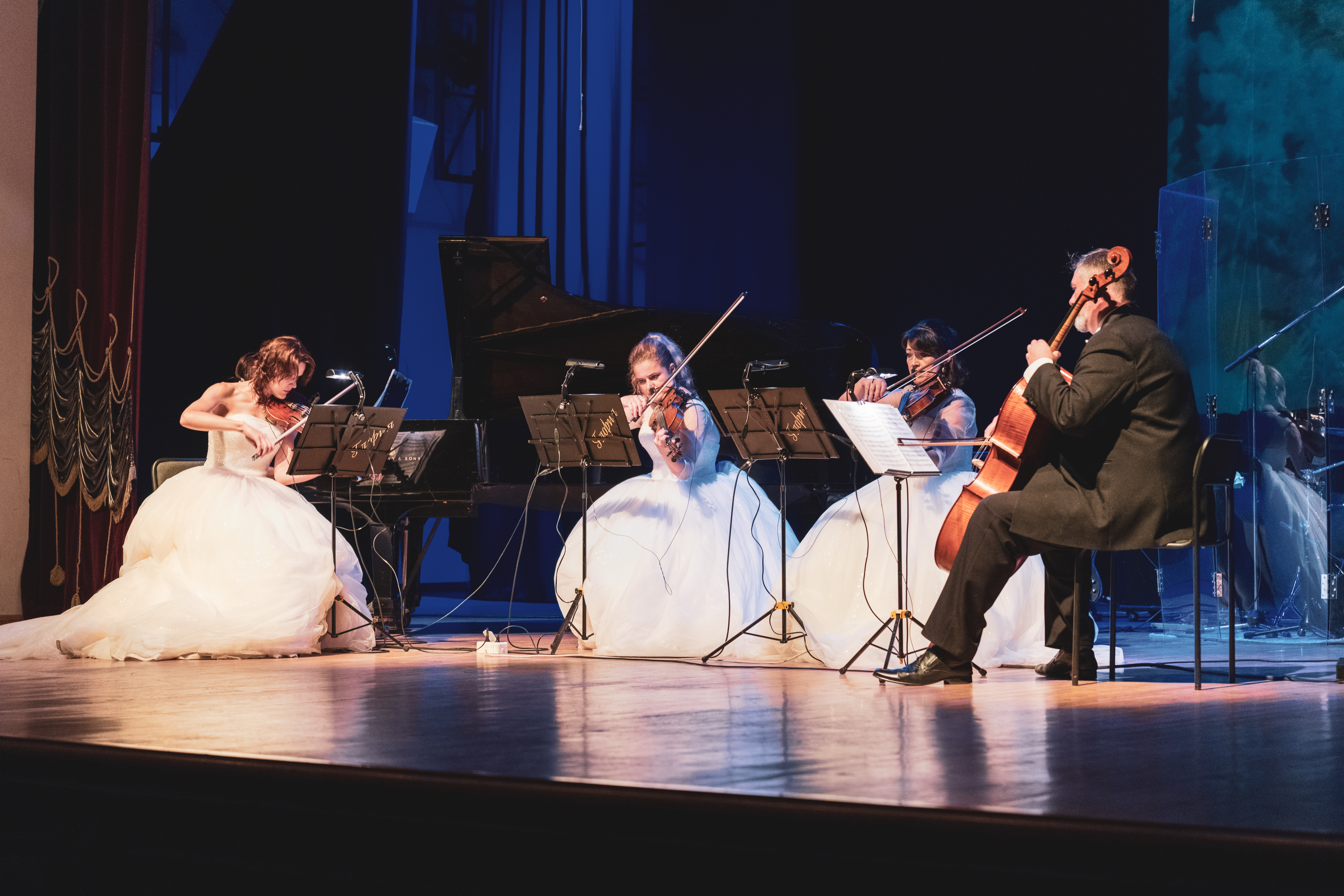 

Билеты на Глория. Всё о любви (Филармония)