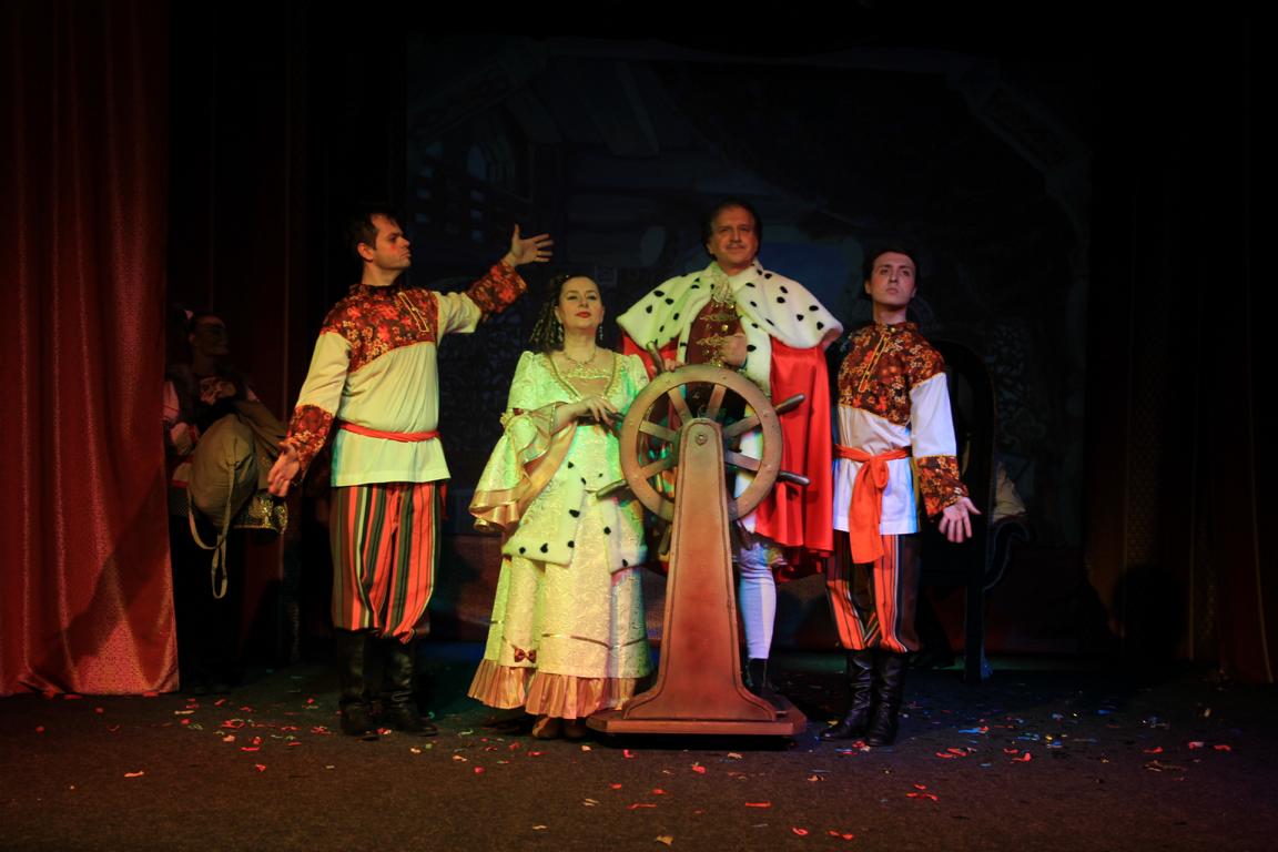 

Билеты на Волшебное кольцо (Казачий театр)