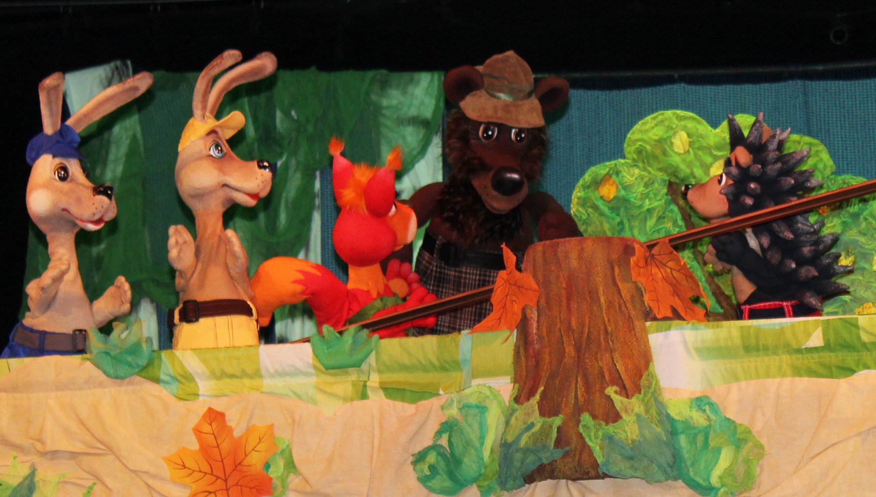 

Билеты на Мишкины шишки (Театр кукол)