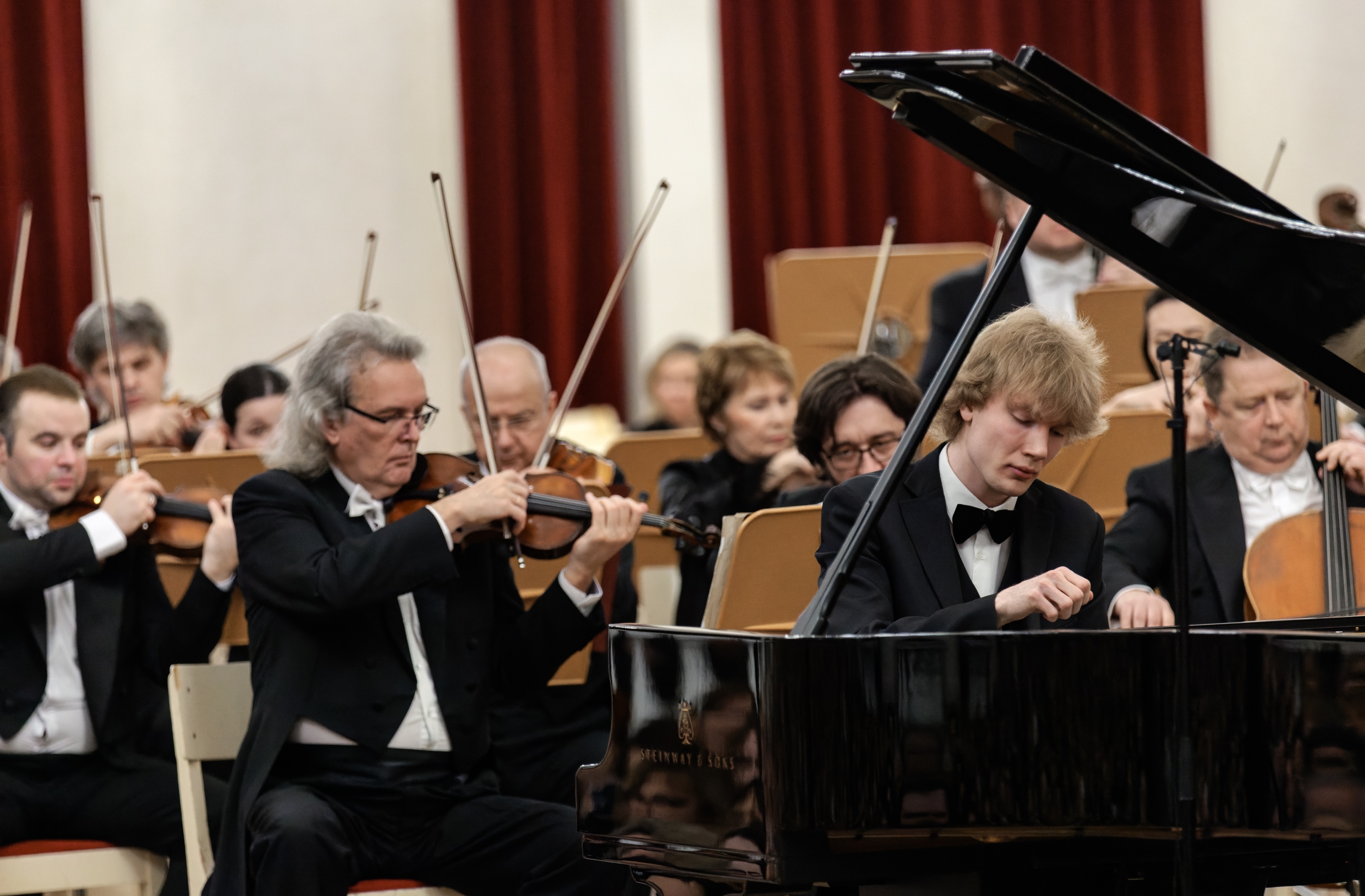 

Билеты на Алексей Ньяга и ЗКР (Филармония им. Шостаковича. Большой зал)