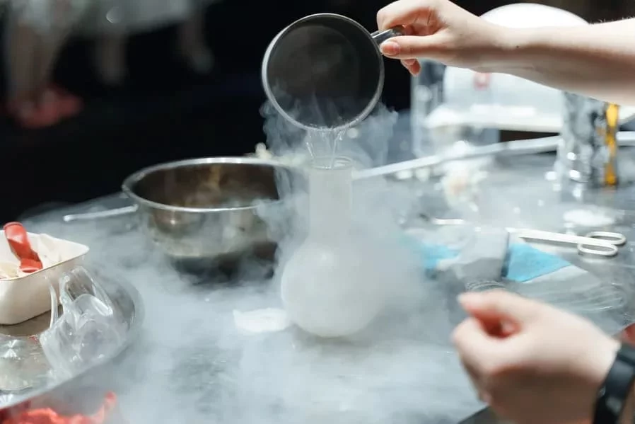 

Билеты на Шоу «Азот» и мастер-класс «Светлячок» (Ньютон парк)