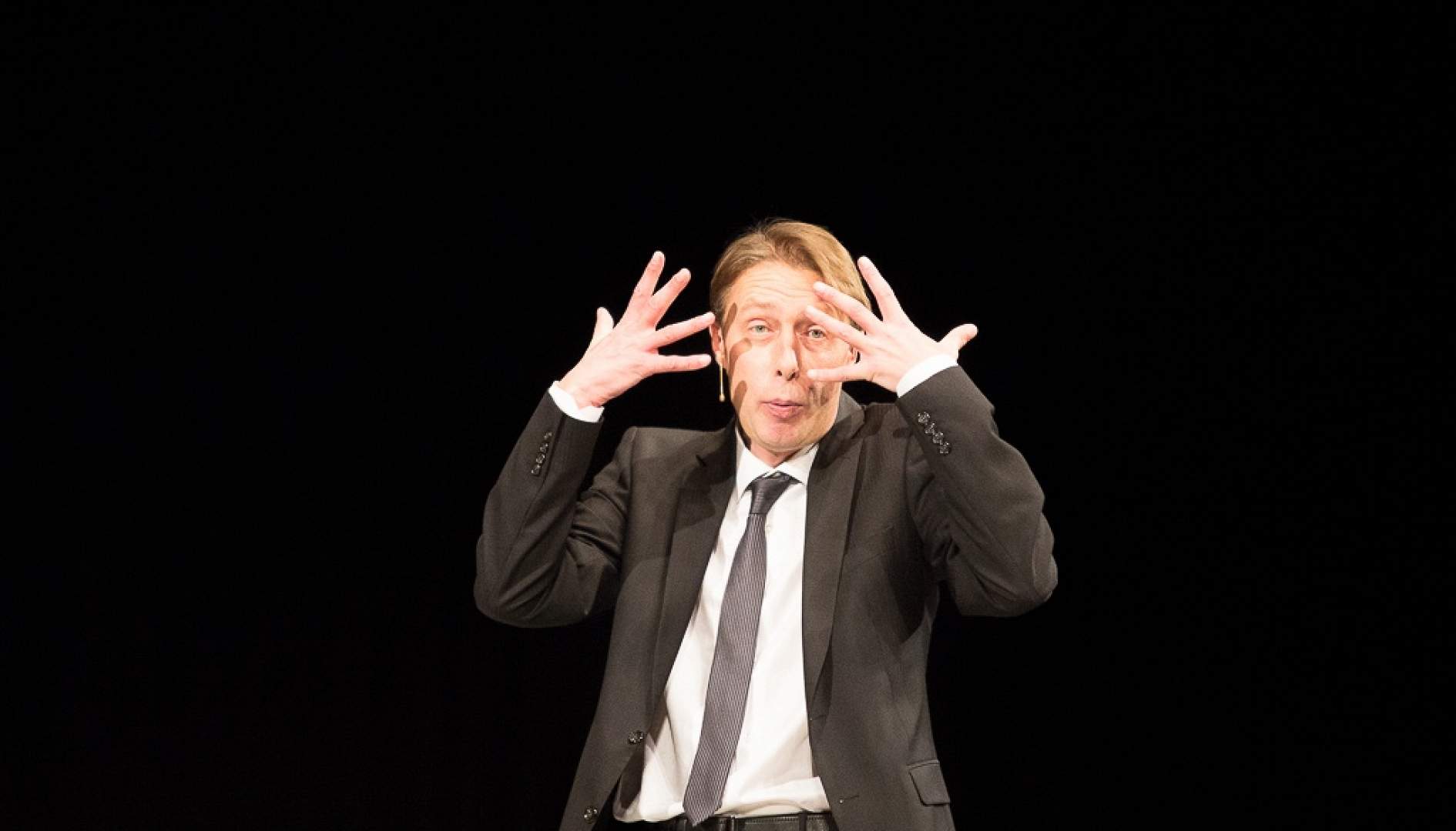 

Билеты на Сервиз на шесть персон (Театр кукол)