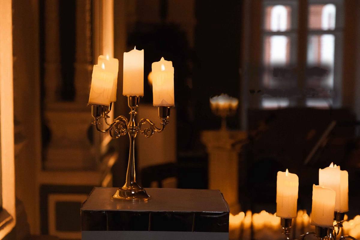 

Билеты на Магия свечей. От Вивальди до Эйнауди. Романтическая неоклассика (Вокруг центр)