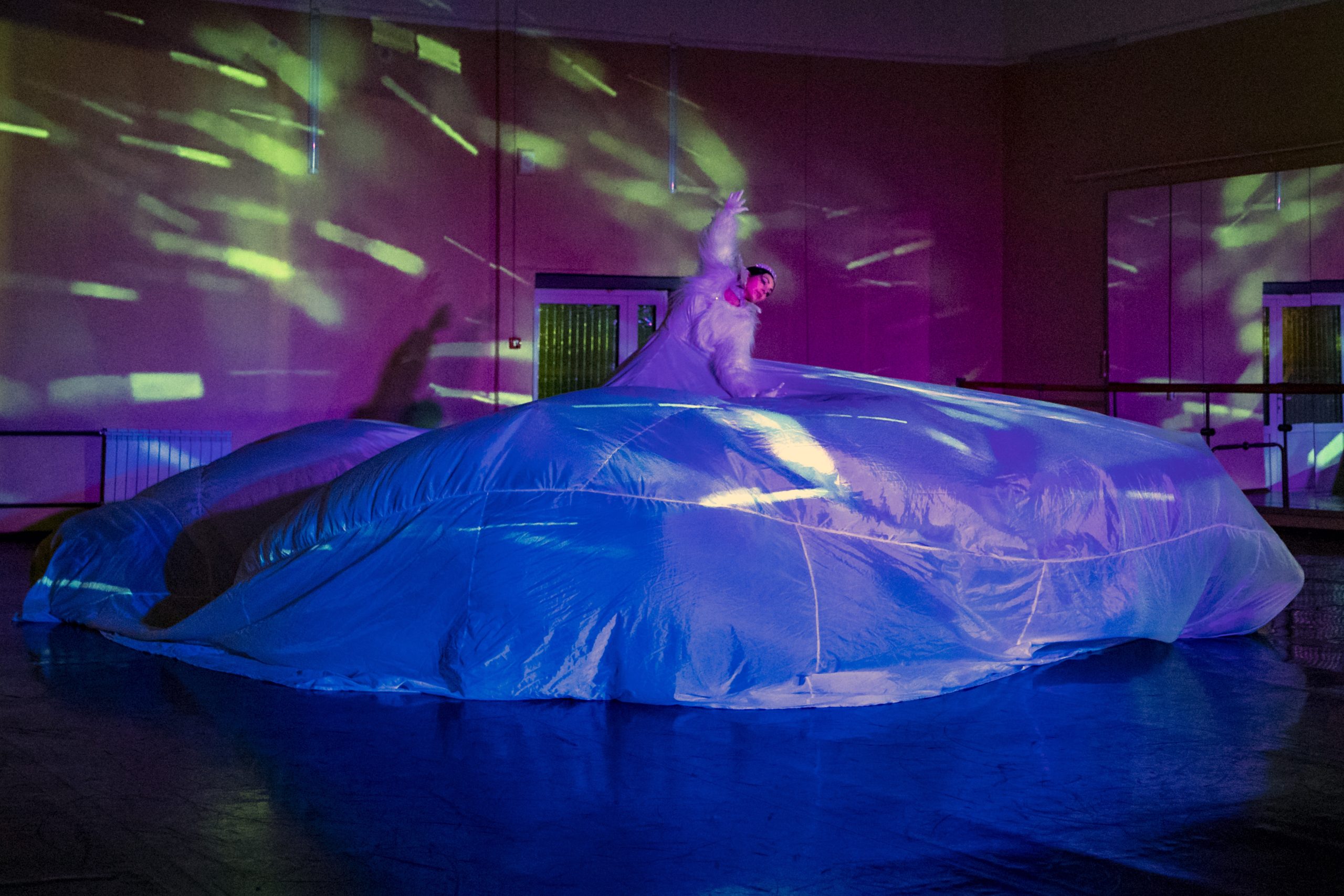 

Билеты на Кто живёт в волшебном городе (Театр современного танца)