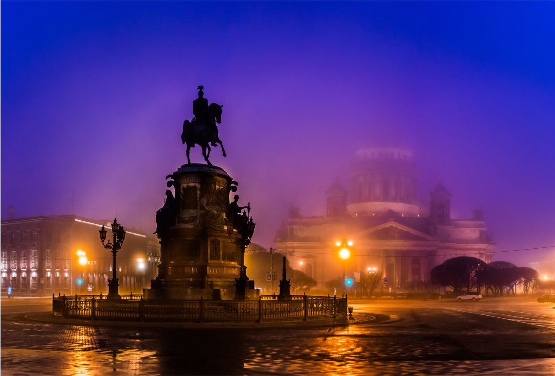 

Билеты на На автобусе по вечернему Петербургу (На автобусе по вечернему Петербургу+Смольный собор)