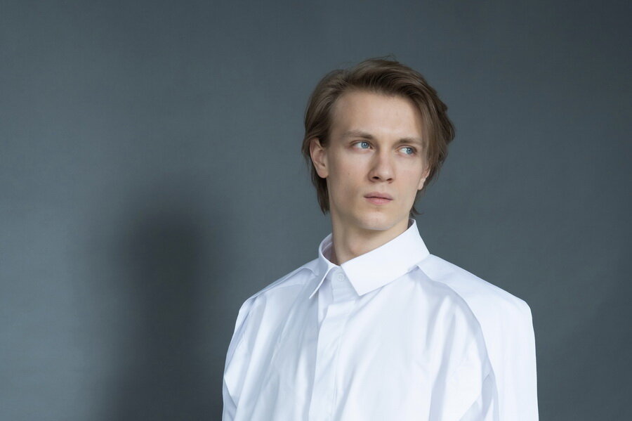 Андрей Вознесенский «Дубовый лист виолончельный»