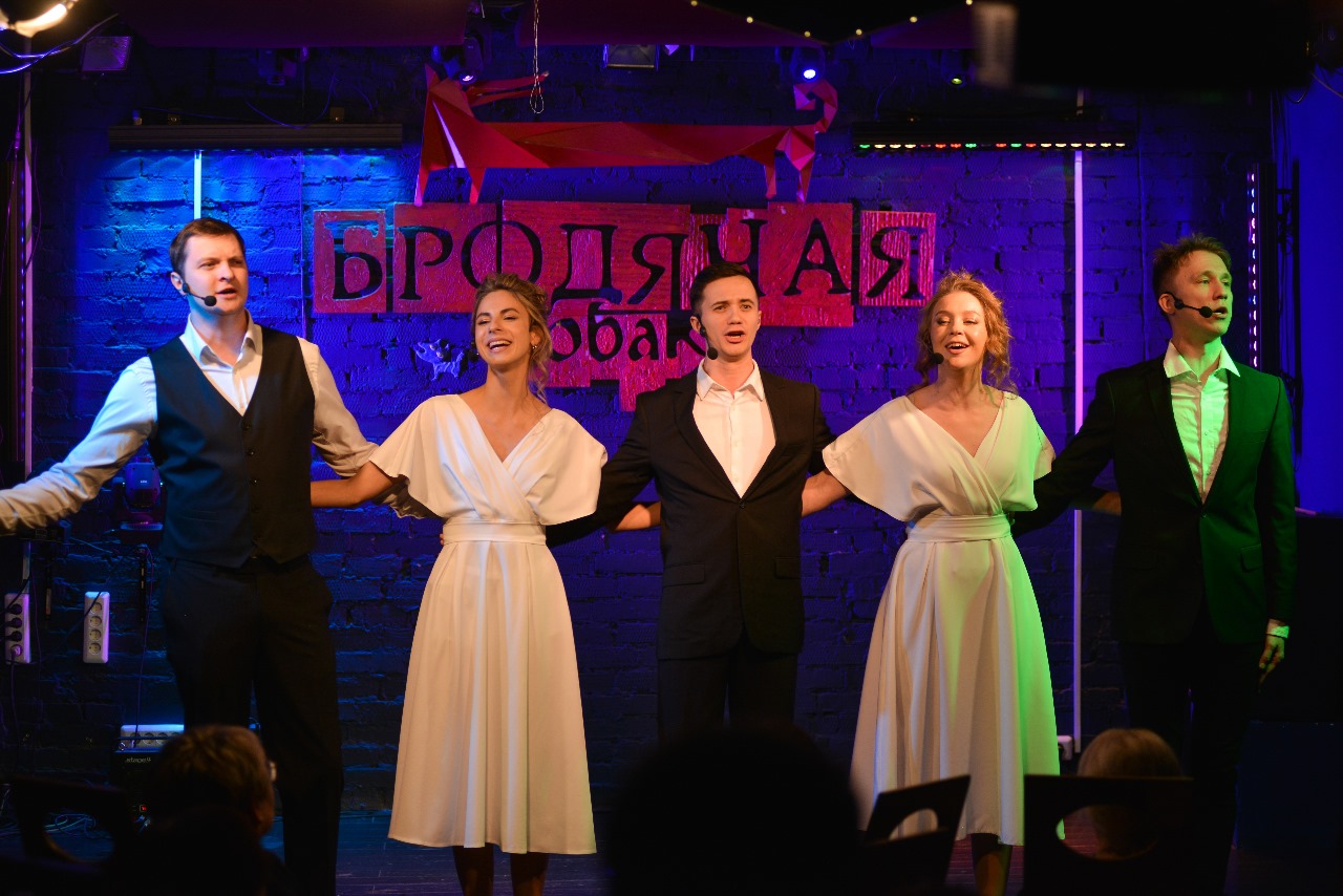 

Билеты на Песня века. Весна. (Бродячая собака)