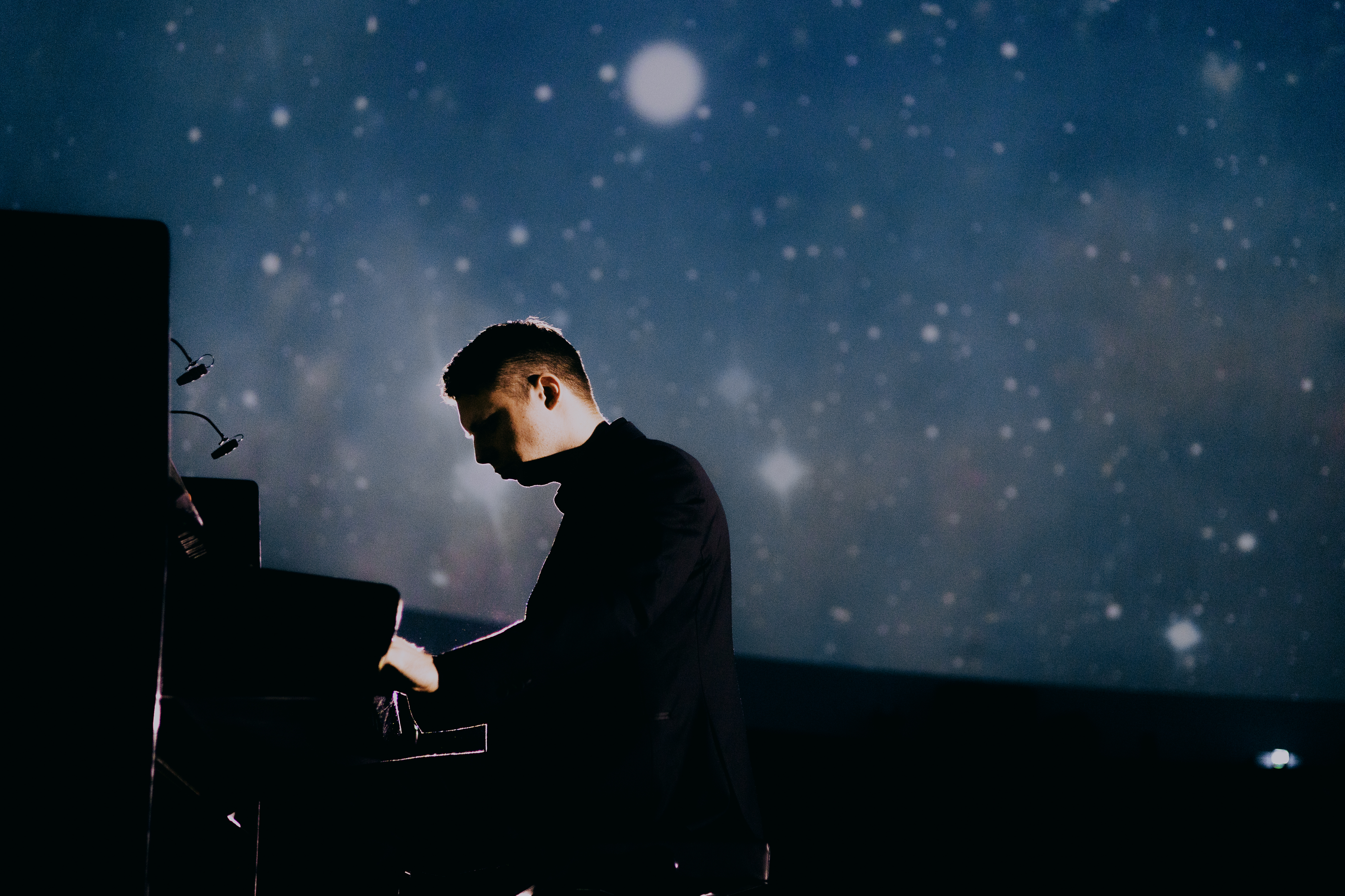

Билеты на Рояль в темноте. Muse. Radiohead. Oasis. Piano Tribute in The Dark (Планетарий)