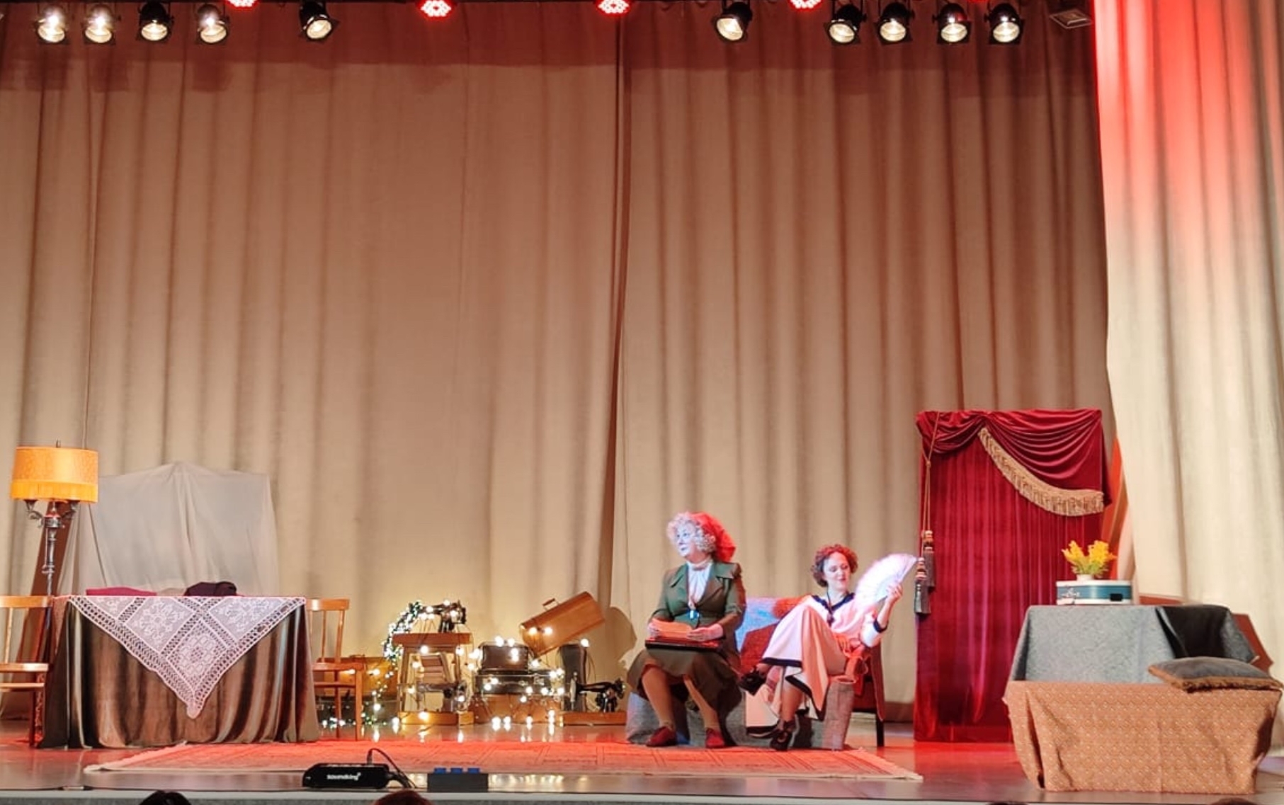 

Билеты на Зойкина квартира (ДК железнодорожников)