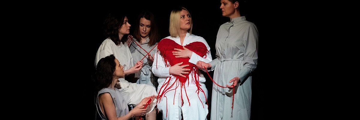 Она — это мы