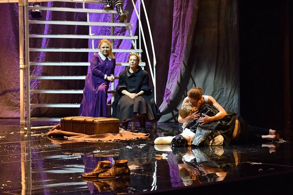 На чемоданах