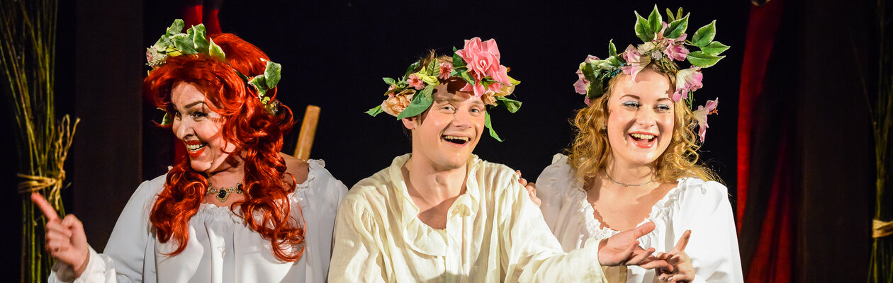 Если поженились, значит, жить придется