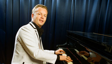 Денис Мажуков афиша