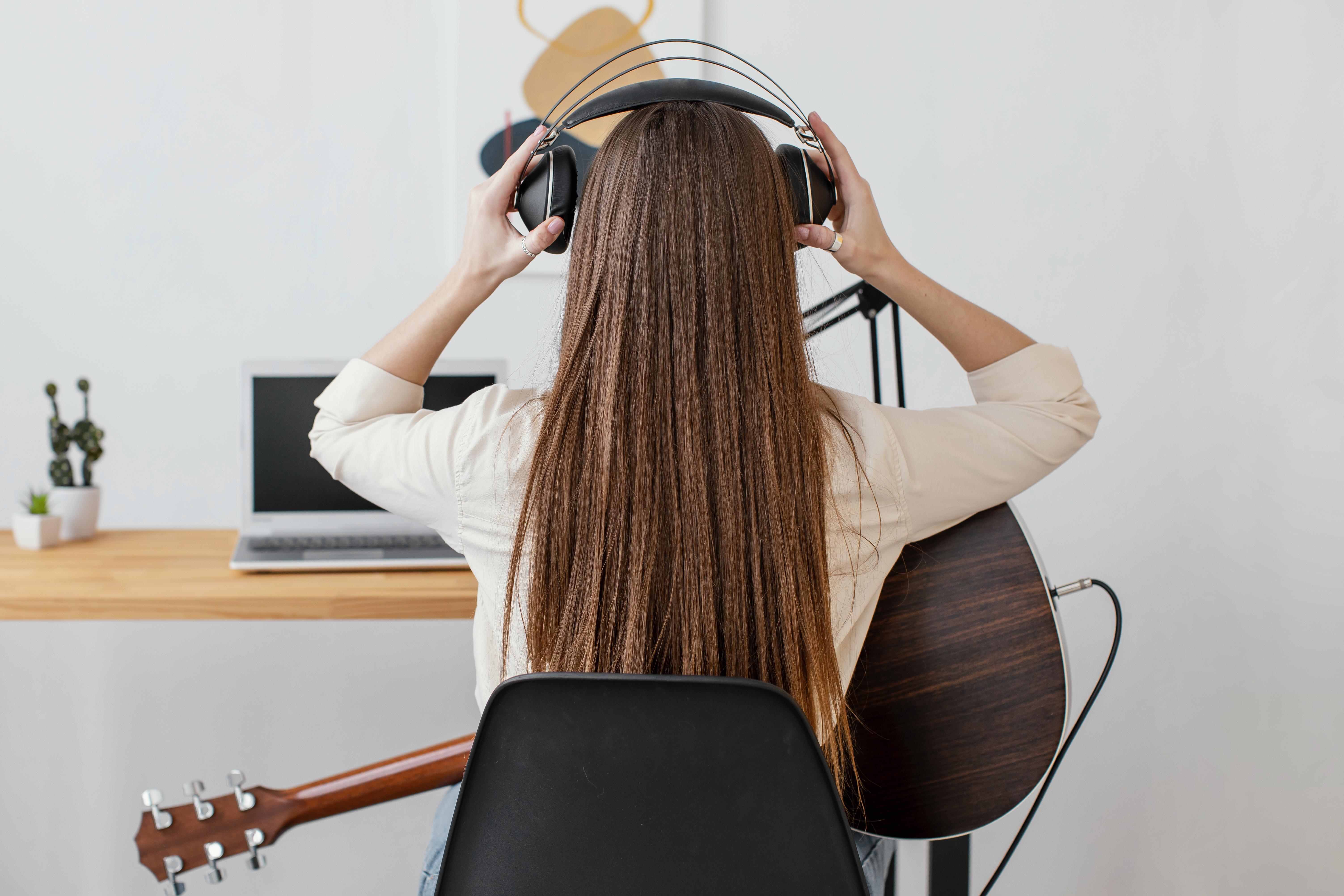 

Билеты на Создание трека в Ableton Live (Центр современной культуры «Целинный»)