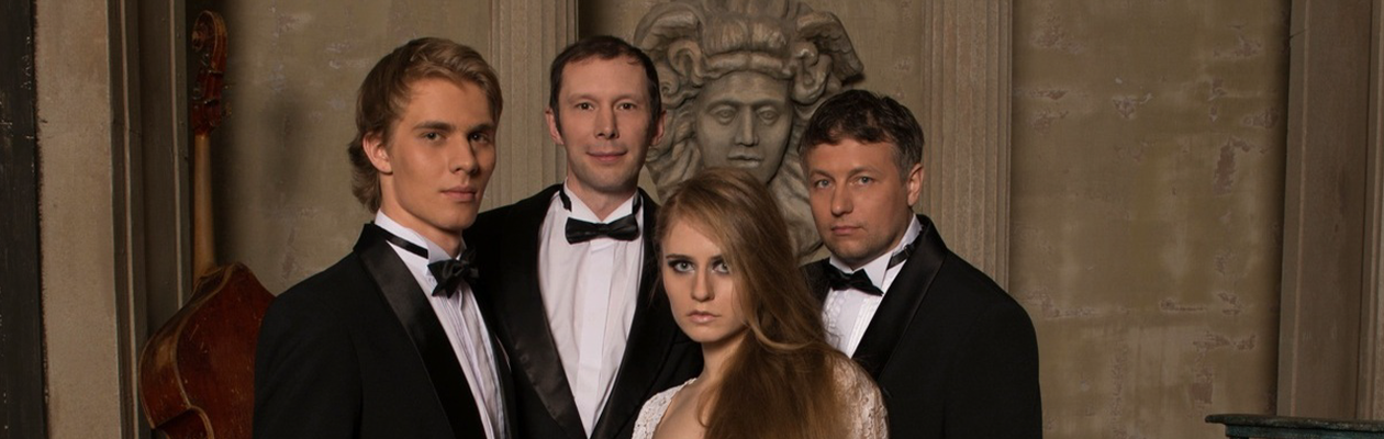 Elena et les Garcons