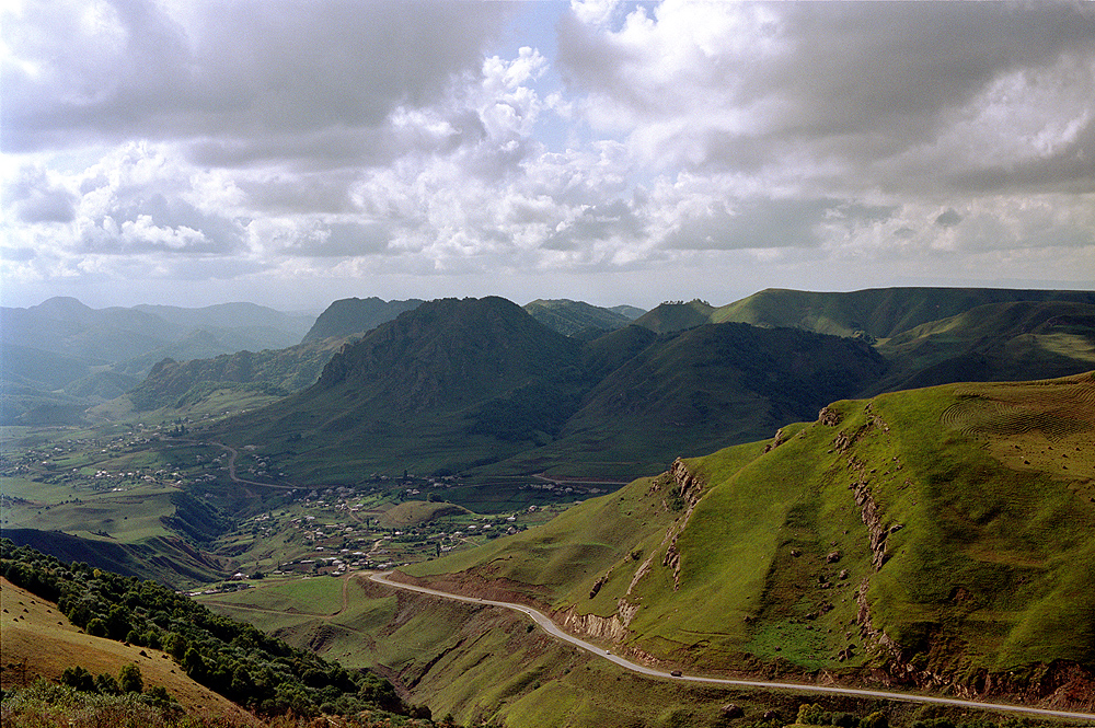 

Билеты на Домбай в мини-группе: Сырные пещеры, Шоанинский храм, Гум-Баши, Кара-Кель (Домбай в мини-группе: Сырные пещеры, Шоанинский храм, Гум-Баши, Кара-Кель)