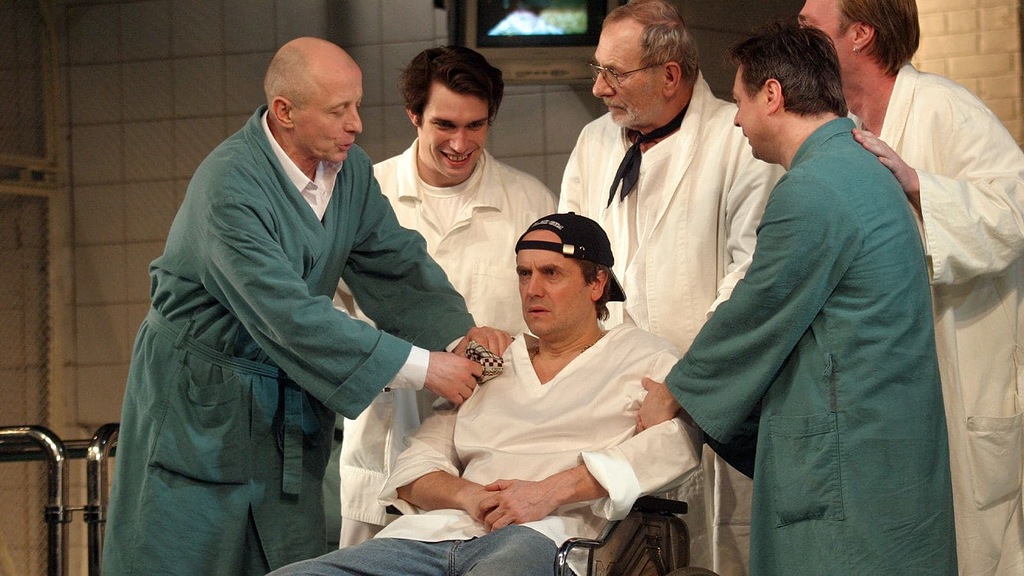 

Билеты на Пролетая над гнездом кукушки (Театр Эстрады)