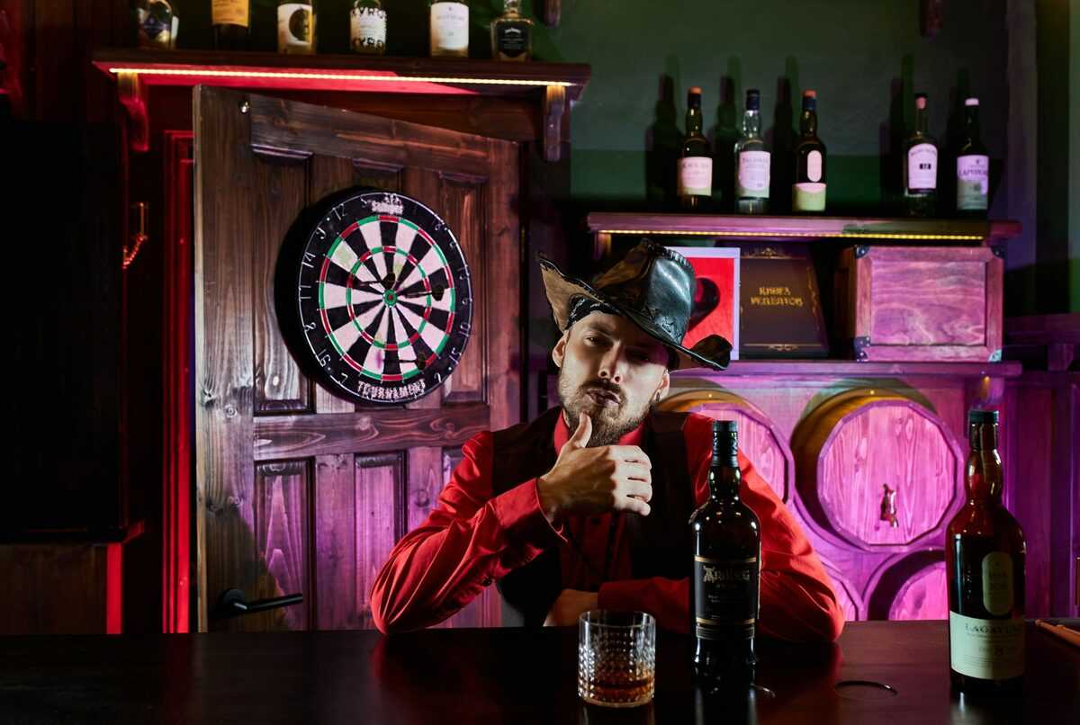 

Билеты на Ограбление казино (Взаперти на Гороховой)