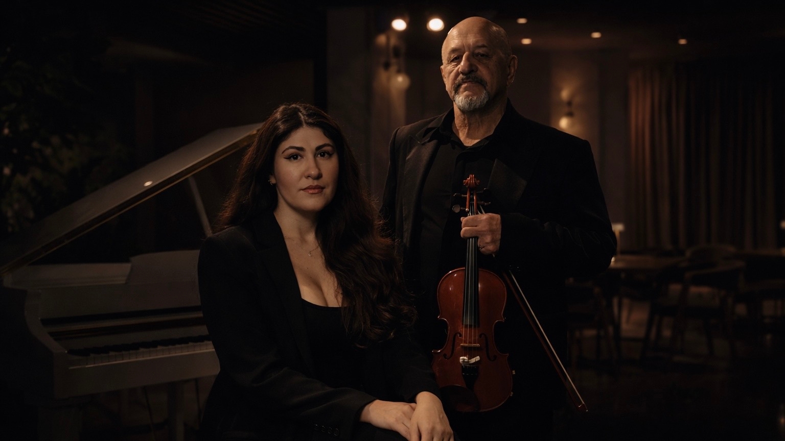 

Билеты на Скрипка и рояль: дуэт, сотканный из тишины и откровений (Aura Kitchen & Bar)