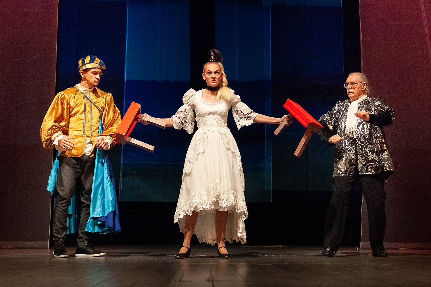 

Билеты на Укрощение строптивой (Театр драмы им. Константинова)