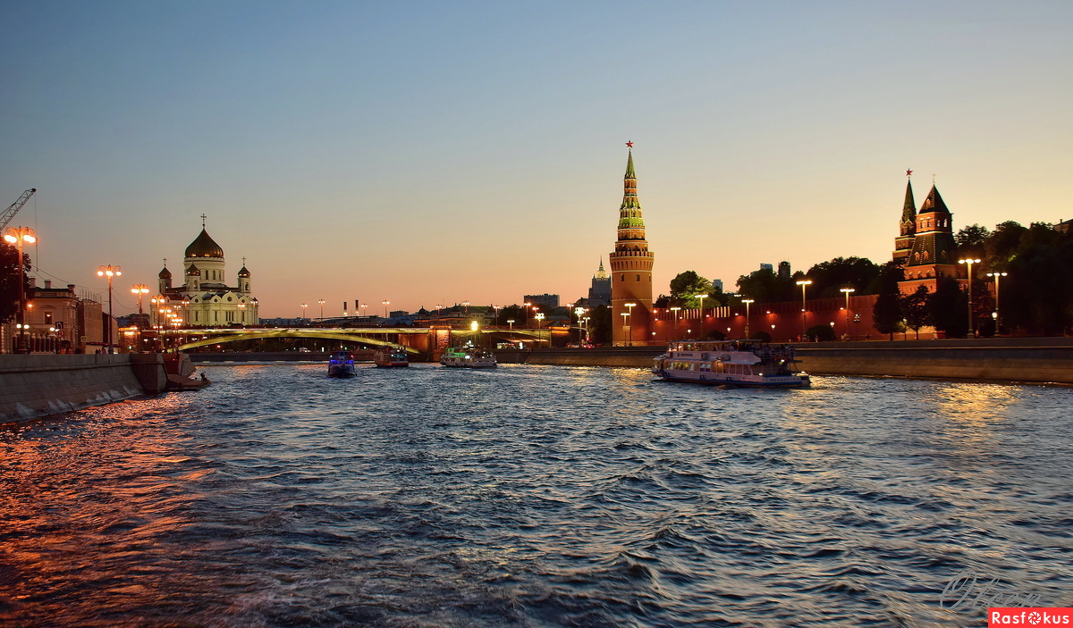 

Билеты на Экскурсия по вечерней Москве (По вечерней Москве)