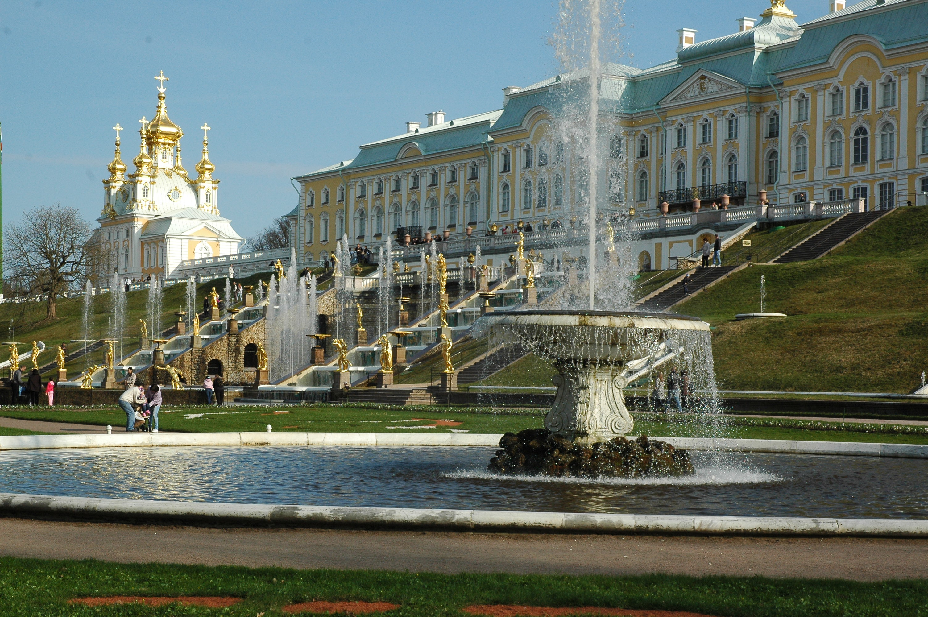 

Билеты на Петергоф в мини-группе: дворцы и парки русской Версалии (с билетами) (Петергоф: Дворцы и парки Русской Версалии)