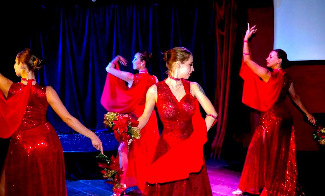 

Билеты на Магическое кабаре: праздник для прекрасных дам! (Данилин)