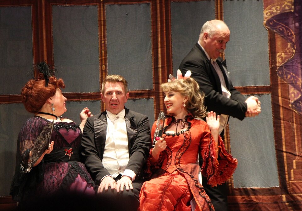 Летучая мышь