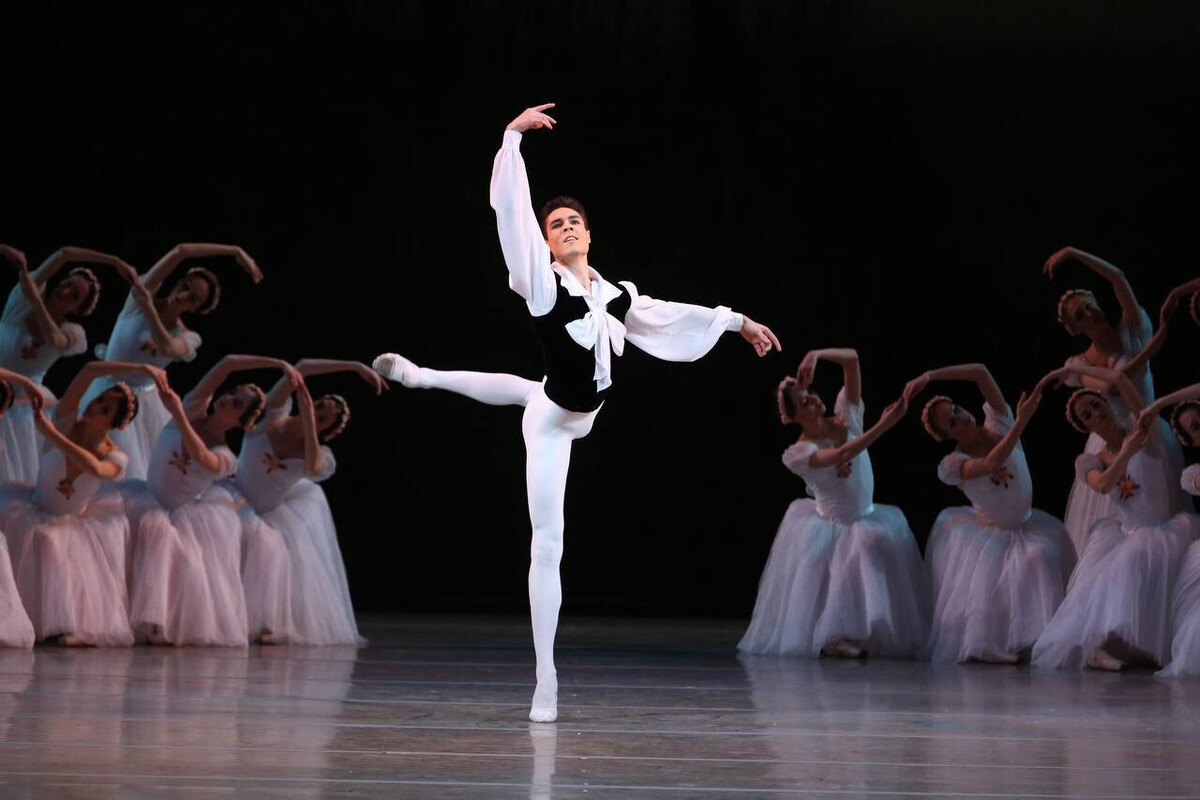 

Билеты на Шопениана. Шехеразада. Жар-птица (Мариинский театр)