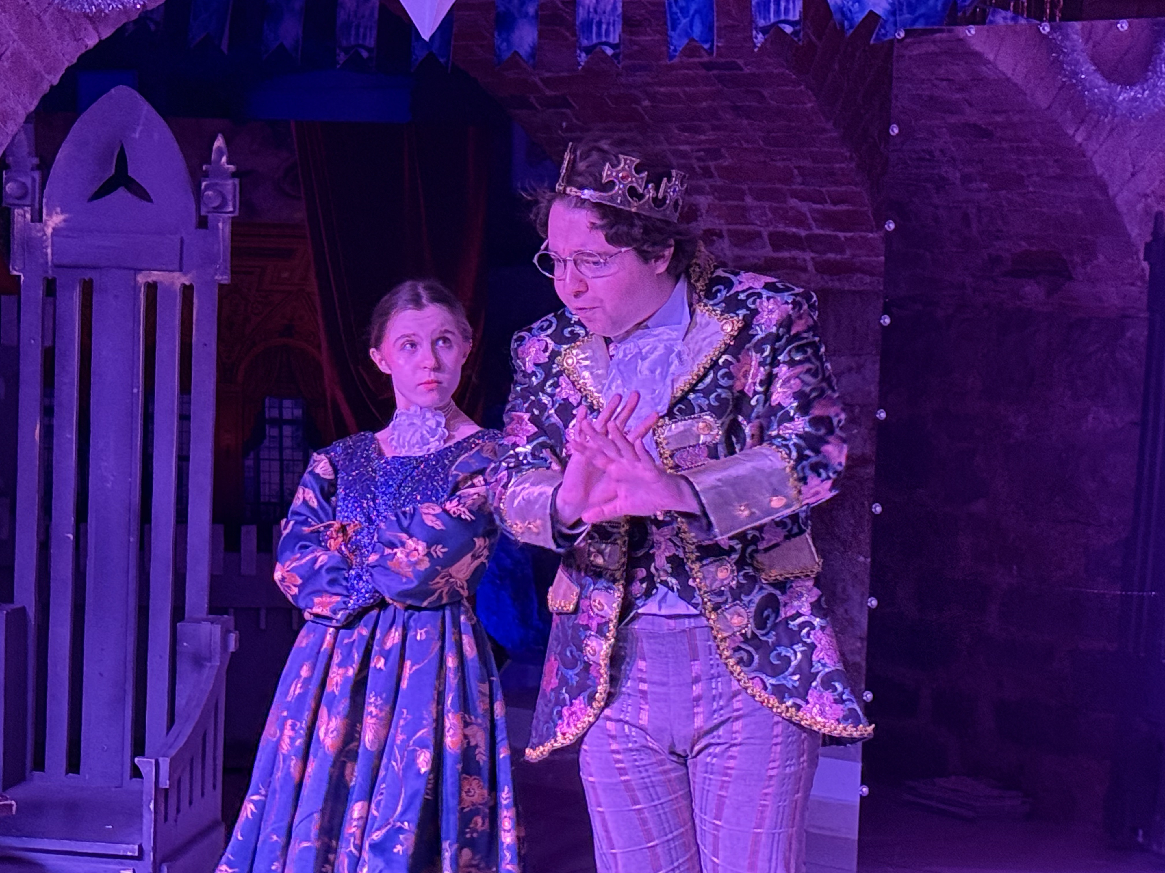 

Билеты на Тайны королевской шляпки (Театрон)