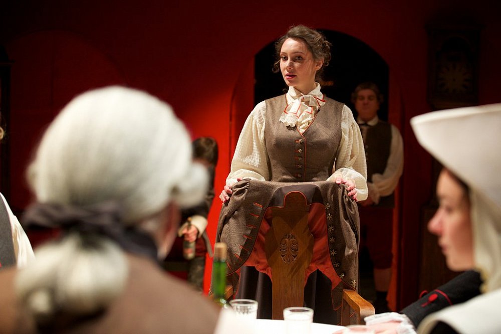 

Билеты на Кант (Театр им. Вл. Маяковского. Основная и Малая сцены)