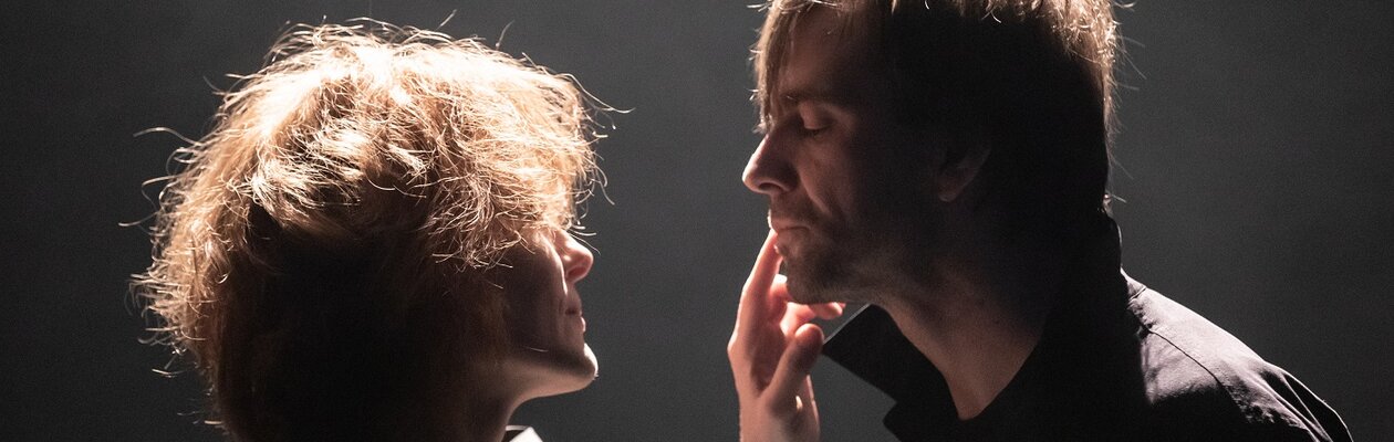 Молли Суини