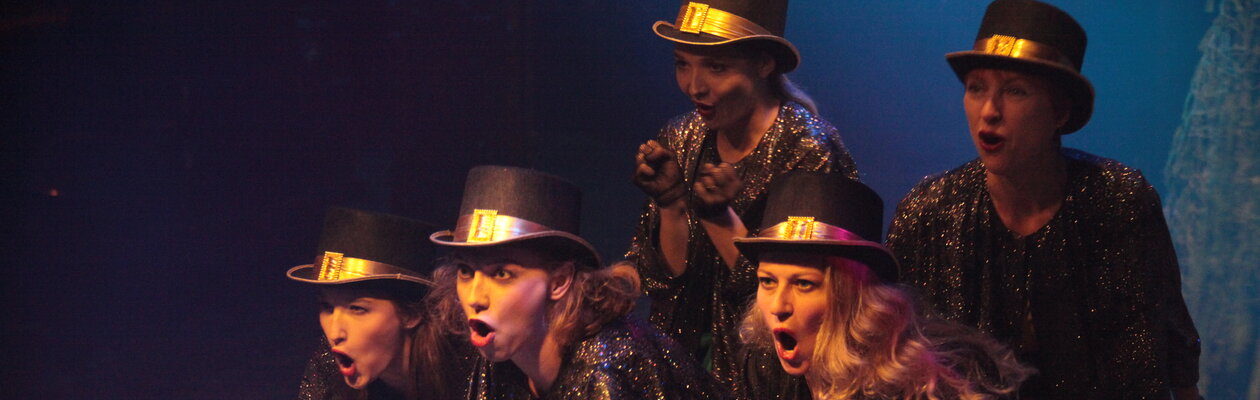 Маленькая колдунья