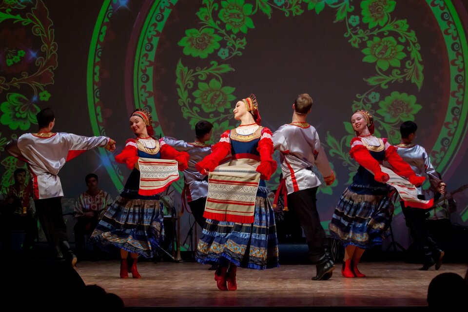 Вокально-хореографический ансамбль «Русь»