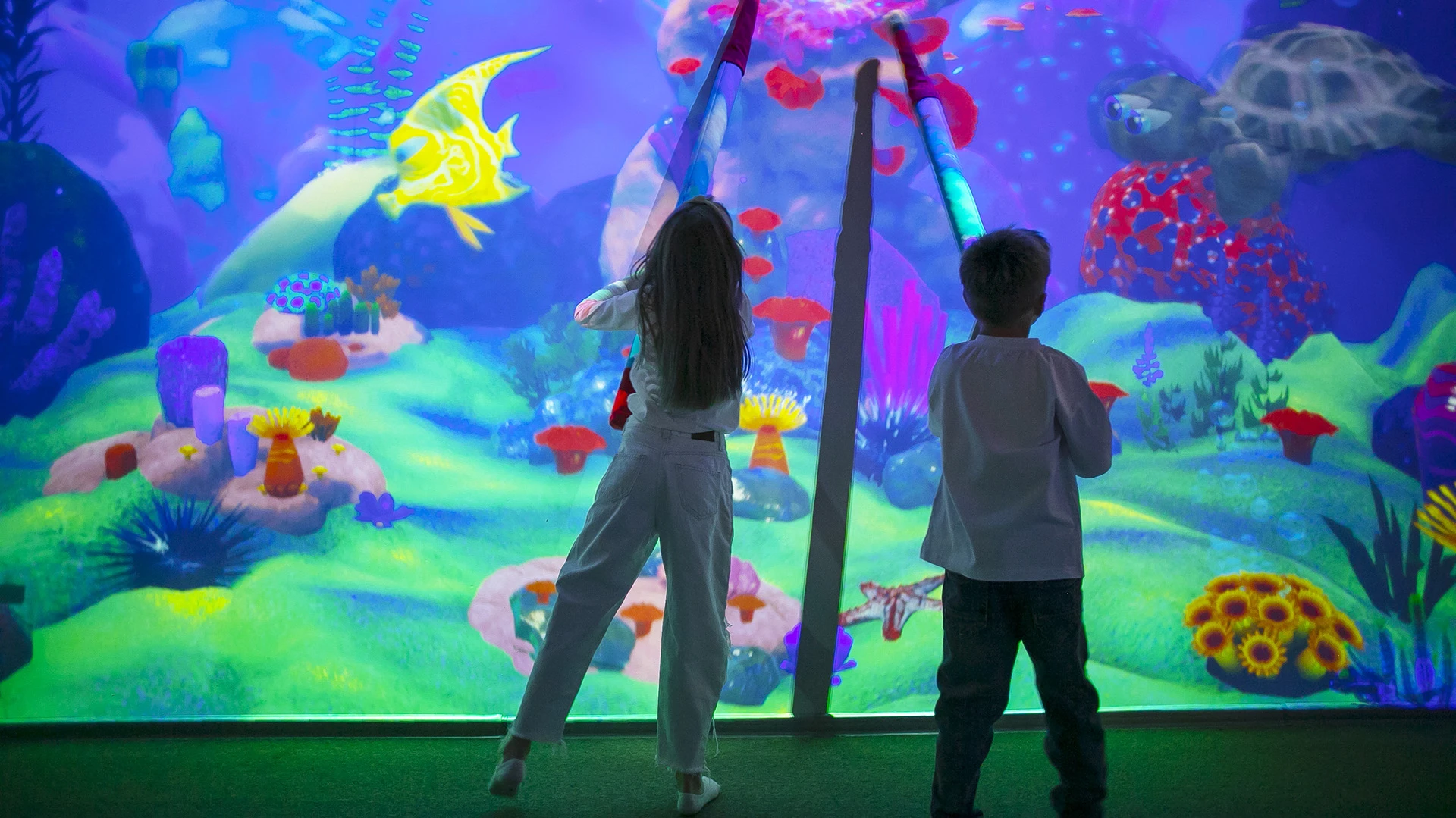 

Билеты на Мультимедийное путешествие в Hello Park (Hello Park Селигерская)