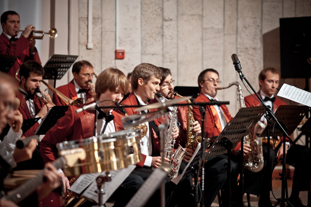 

Билеты на Оркестр им. Назаретова. Джазовый букет (Донской театр драмы и комедии им. Комиссаржевской)